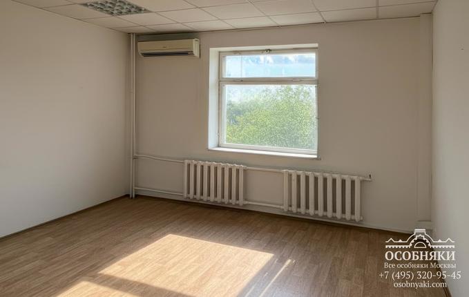 в Большом Спасоглинищевском переулке, 3, площадь 2060 м