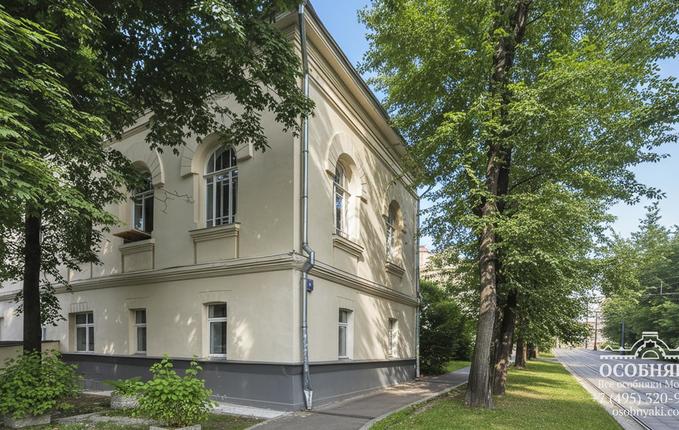 в Сыромятническом проезде, 8, площадь 1044 м