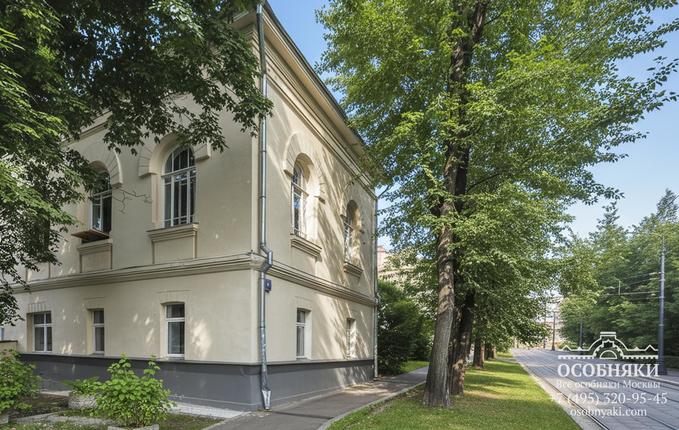 в Сыромятническом проезде, 8, площадь 1044 м