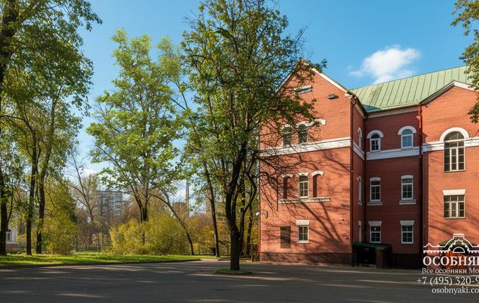 на улице Василия Петушкова, 27, площадь 1505 м