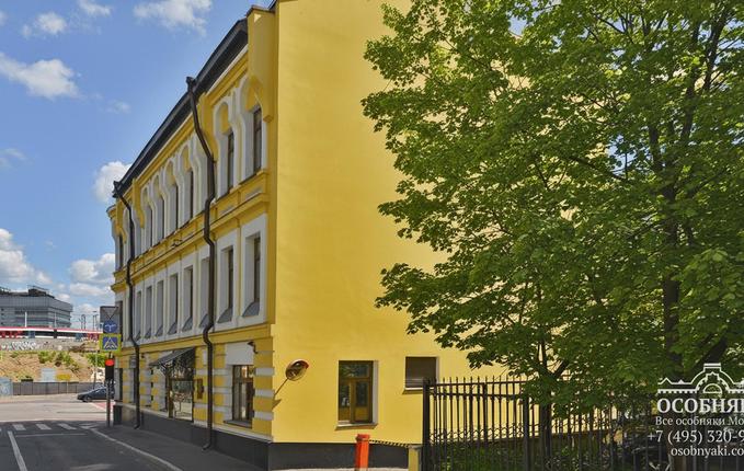 в Костомаровском переулке, 2, площадь 2634 м