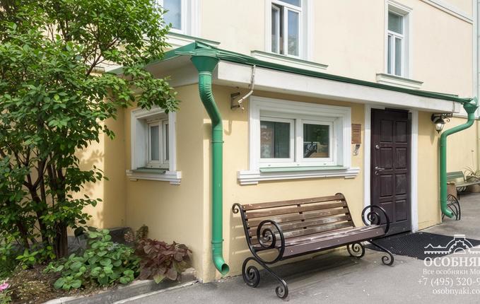 в 1-м Спасоналивковском переулке, 8, площадь 411 м