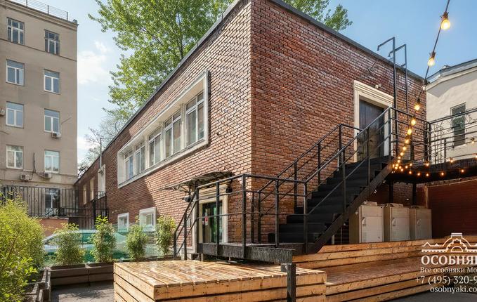 в Хомутовском тупике, 5, площадь 1066 м