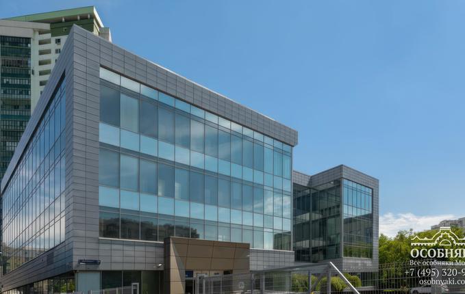 на улице Покрышкина, 7, площадь 7770 м