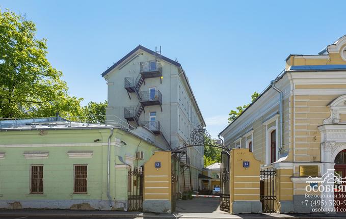 на улице Воронцово Поле, 12, площадь 1337 м