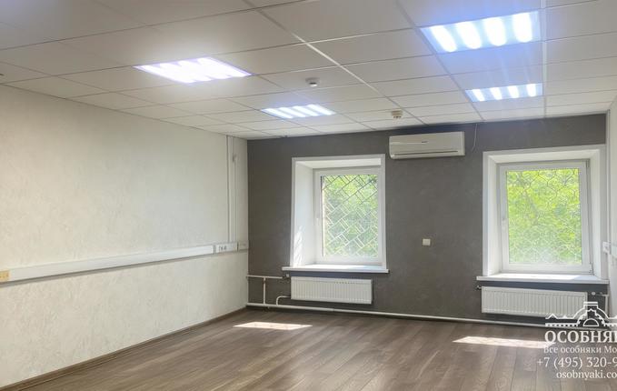 в Кривоколенном переулке, 11/13, площадь 1100 м