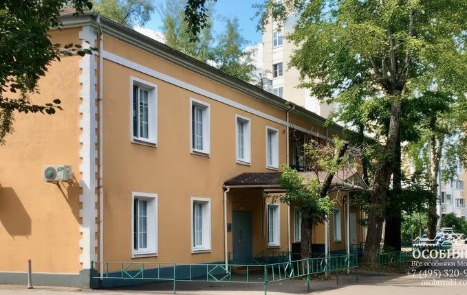 на Загородном шоссе, 10, площадь 642 м