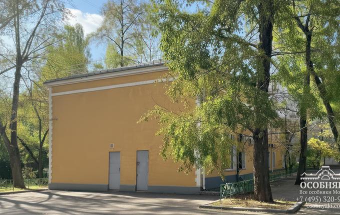 на Загородном шоссе, 10, площадь 642 м