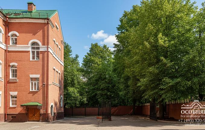 на улице Василия Петушкова, 27, площадь 1505 м