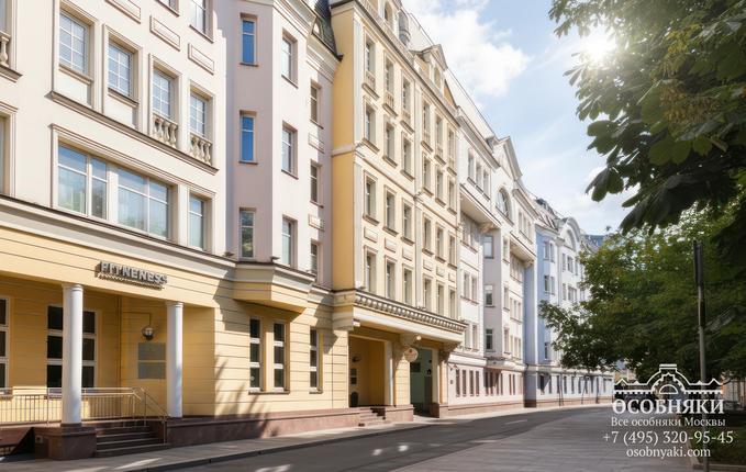 в Большом Кисловском, 9, площадь 6708 м