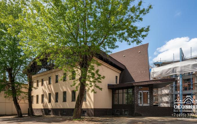 на Варшавском шоссе, 5, площадь 1180 м