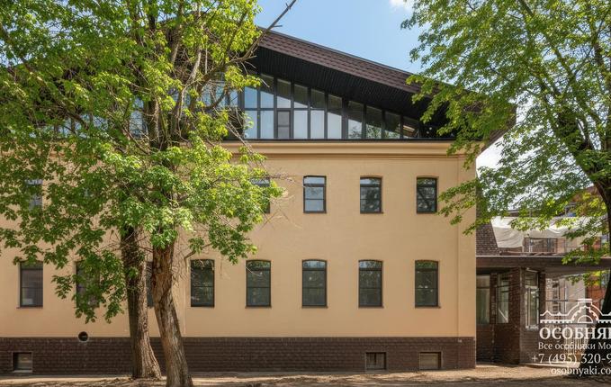 на Варшавском шоссе, 5, площадь 1180 м