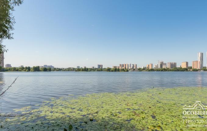 в коттеджном посёлке Береста, 129, площадь 2570 м