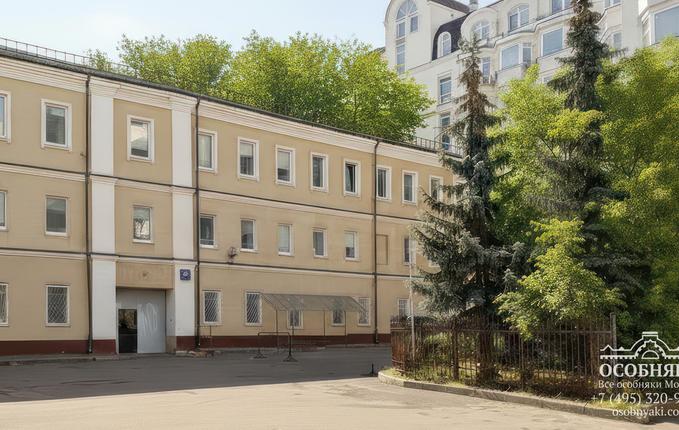 на Старой Басманной улице, 38, площадь 1365 м