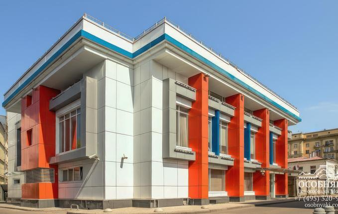 на Садовой-Черногрязской, 22, площадь 1520 м