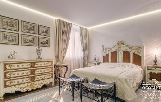 в Романовом переулке, 3, площадь 157 м