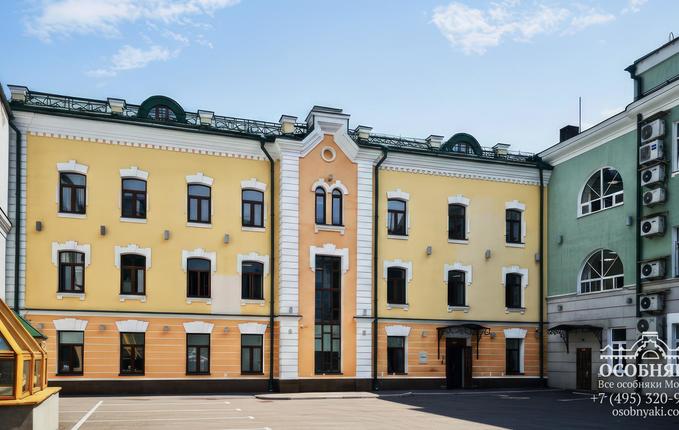 в Большом Каретном переулке, 20с3, площадь 1647 м