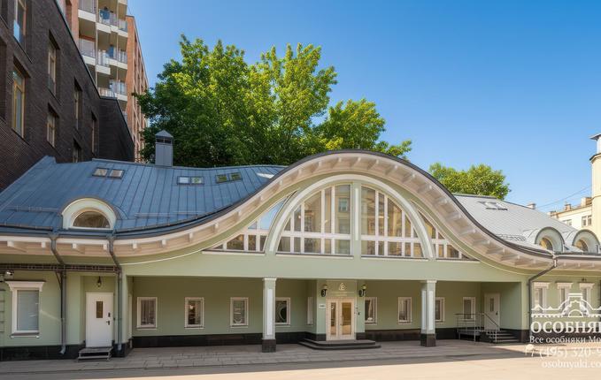 на Земляном валу, 68/18, площадь 692 м