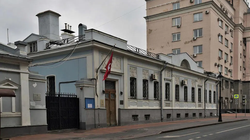 Дом Берии. Замок советского Дракулы