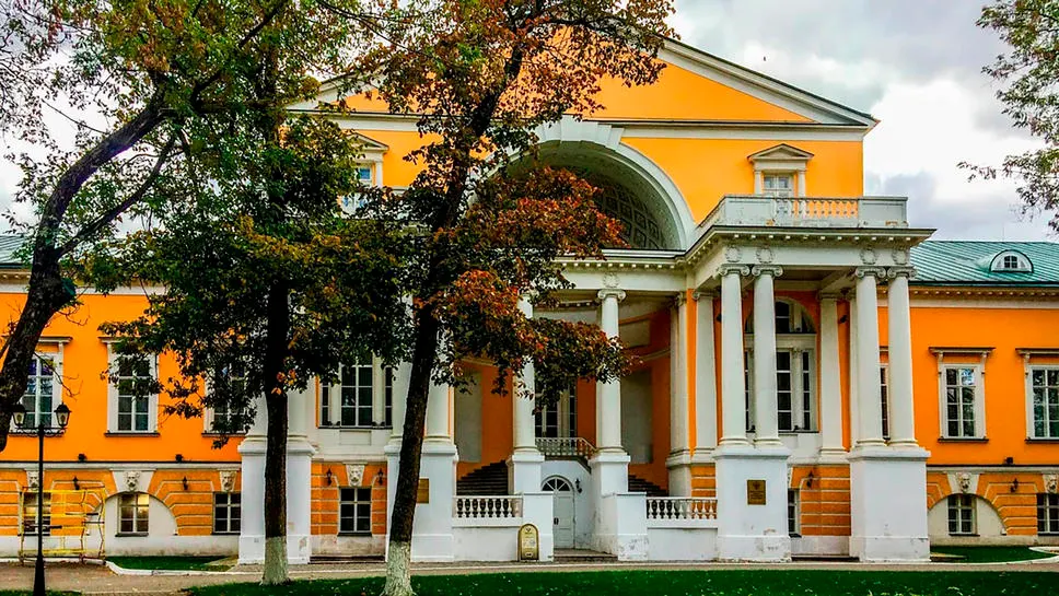 Дом графа Разумовского в Москве на Казакова: история возрождённого дворца