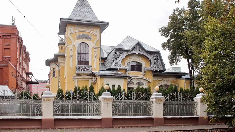 Особняк Динга. Памятник модерна от кондитерского магната