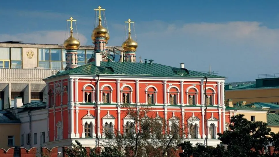 Парадный фасад Потешного дворца